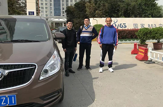 安裝無人值守空壓機在線監(jiān)控系統(tǒng) 廣眾技術人員出發(fā)了
