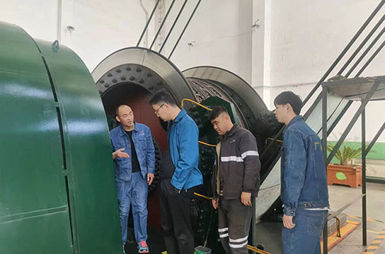電動(dòng)機(jī)軸承溫度振動(dòng)監(jiān)測(cè)裝置安裝 廣眾工程師在經(jīng)坊煤礦